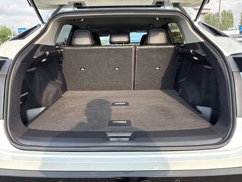 Used 2025 Nissan Ariya FWD image 34