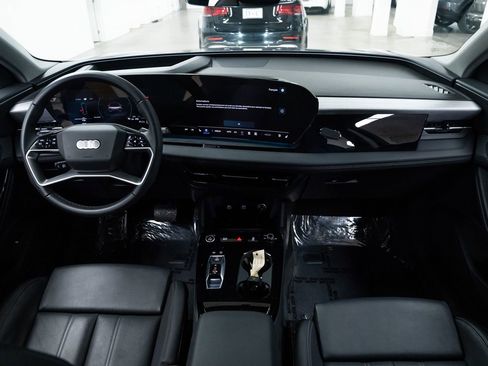 Used 2025 Audi Q6 e-tron Premium Plus w/ Premium Plus image 9