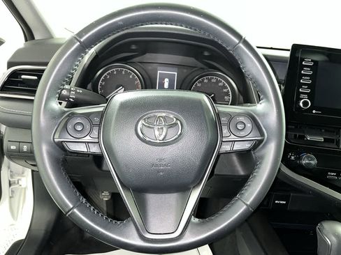 Used 2023 Toyota Camry SE image 16