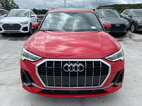 Used 2025 Audi Q3 2.0T Premium AWD/4WD image 2
