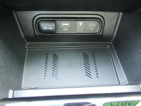 Used 2025 Kia Sportage SX FWD image 28