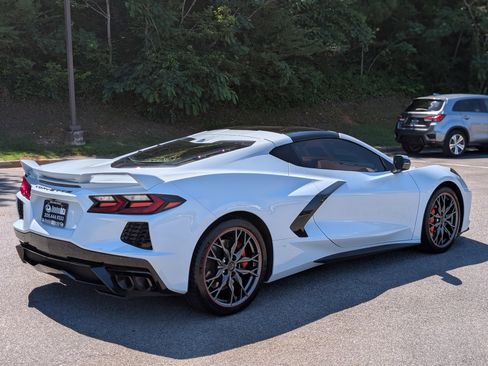 Used 2023 Chevrolet Corvette Stingray Premium Cpe w/ Z51 Performance Package RWD image 9