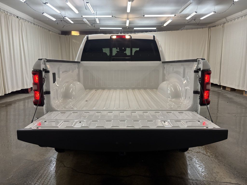 New 2026 RAM 1500 Big Horn AWD/4WD image 7