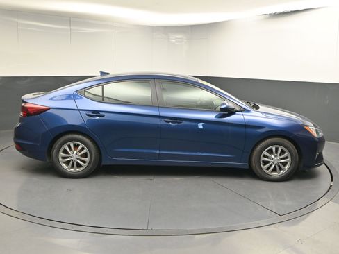 Used 2020 Hyundai Elantra ECO image 9