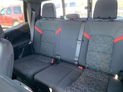 Used 2024 Chevrolet Colorado Z71 w/ Z71 Convenience Package 2 image 24