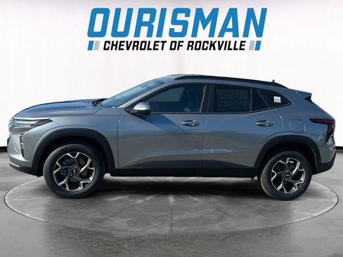 New 2026 Chevrolet Trax LT w/ Sunroof Package image 3