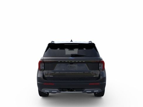 Used 2026 Ford Explorer Active w/ Active Comfort Package AWD/4WD image 9