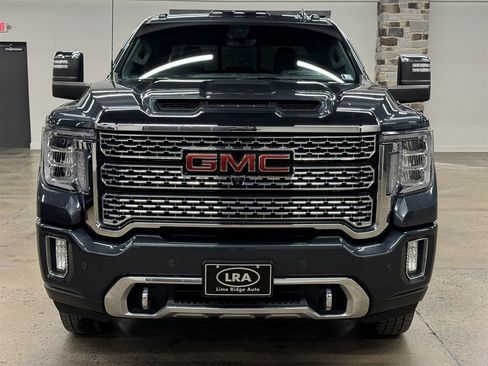 Used 2020 GMC Sierra 3500 Denali w/ Denali Ultimate Package image 2