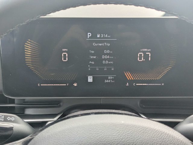 Certified 2026 Kia Carnival LX FWD image 28