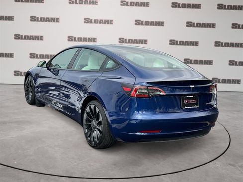 Used 2023 Tesla Model 3 Performance image 3