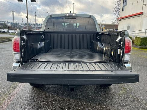 Certified 2023 Toyota Tacoma TRD Off-Road image 25