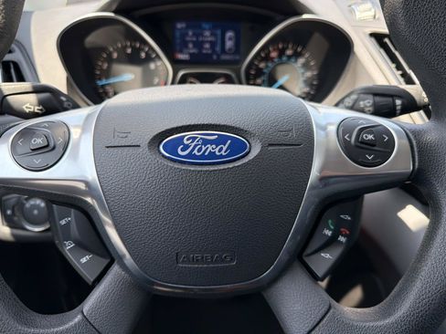 Used 2014 Ford Escape SE FWD image 17