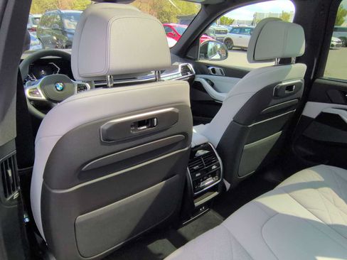 Used 2026 BMW X5 xDrive40i w/ Executive Package AWD/4WD image 19