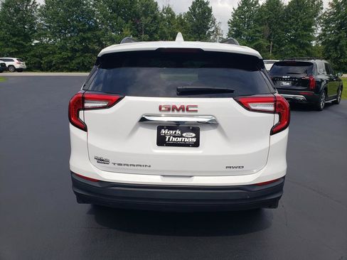Used 2022 GMC Terrain SLE w/ Driver Convenience Package AWD/4WD image 6