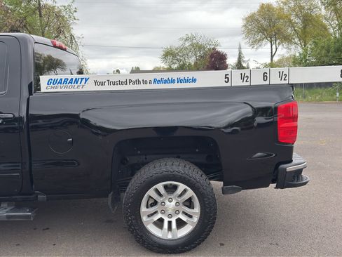 Used 2018 Chevrolet Silverado 1500 LT w/ All Star Edition AWD/4WD image 20
