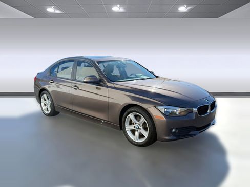 Used 2014 BMW 320i Sedan image 6
