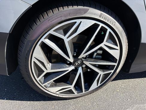 Certified 2025 Hyundai Ioniq 6 Limited image 24