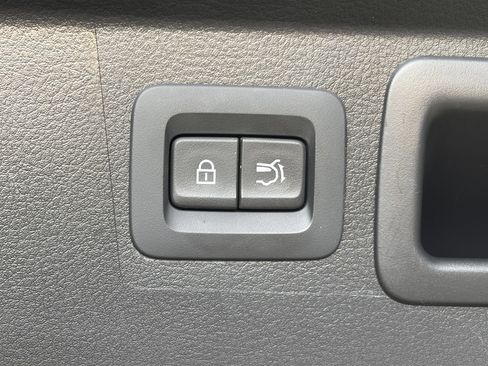 Used 2025 MAZDA CX-50 AWD 2.5 S w/ Premium Package image 14