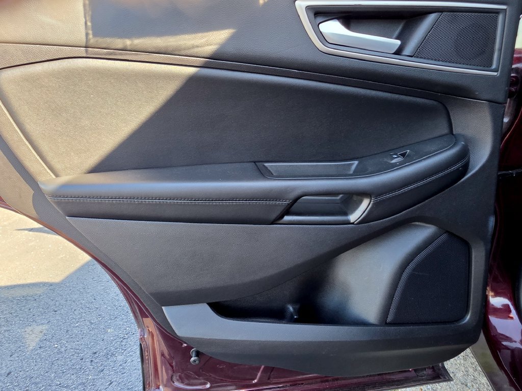 Used 2021 Ford Edge SEL FWD image 20