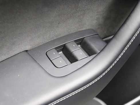 Used 2022 Tesla Model 3 Long Range image 29