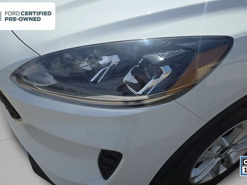 Certified 2022 Ford Escape SE w/ Cold Weather Package AWD/4WD image 22