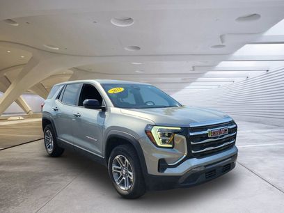 Used 2025 GMC Terrain Elevation