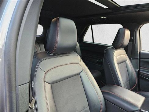 Used 2023 Ford Explorer ST-Line w/ Class IV Trailer Tow Package image 22