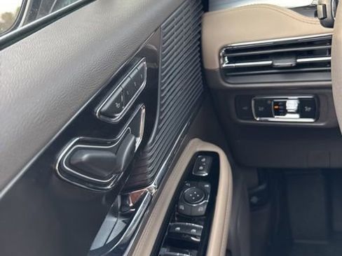 Used 2022 Lincoln Corsair FWD w/ Equipment Group 101A image 22