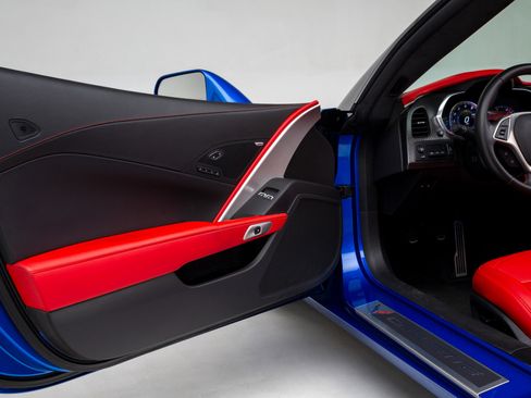 Used 2014 Chevrolet Corvette Stingray Convertible w/ 3LT Preferred Equipment Group image 23