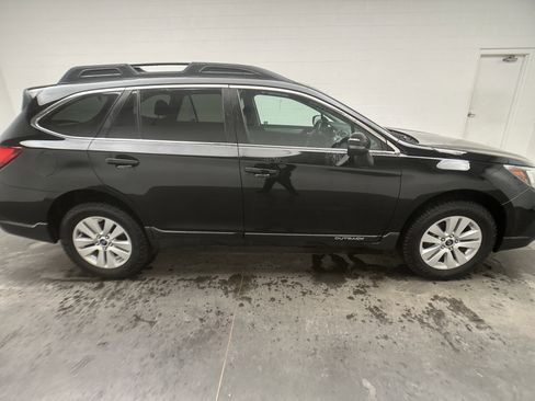 Used 2019 Subaru Outback 2.5i Premium image 9