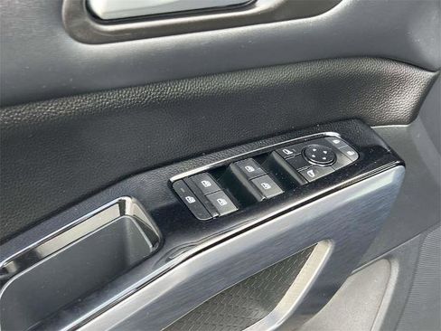 Certified 2024 Nissan Pathfinder SL image 28