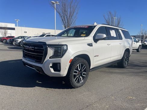 Used 2024 GMC Yukon XL AT4 w/ AT4 Premium Package image 3