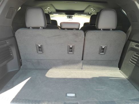 Certified 2024 Chevrolet Traverse RS w/ LPO, Floor Liner Package AWD/4WD image 8