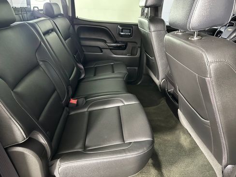 Used 2017 Chevrolet Silverado 1500 LTZ Z71 w/ LTZ Plus Package AWD/4WD image 29