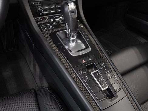 Used 2019 Porsche 911 Turbo S AWD/4WD image 36