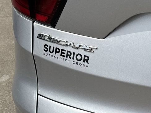 Used 2019 Ford Escape SEL FWD image 6