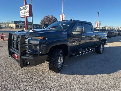 Used 2020 Chevrolet Silverado 2500 LTZ w/ LTZ Texas Edition image 2