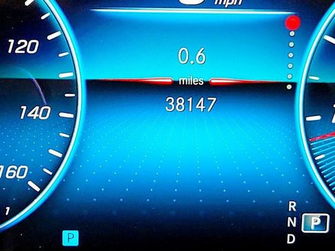 Used 2022 Mercedes-Benz E 350 4MATIC Sedan image 15
