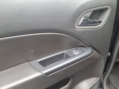 Used 2022 Chevrolet Colorado LT w/ LT Convenience Package image 14