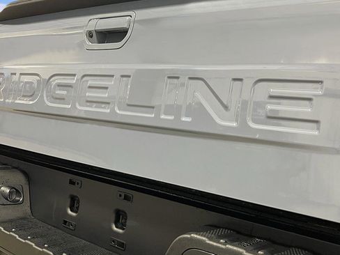 New 2026 Honda Ridgeline Black Edition image 6