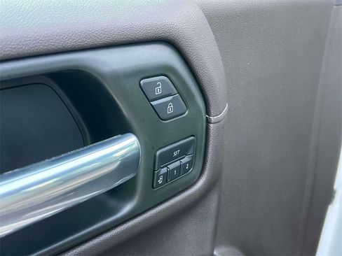 Used 2021 GMC Sierra 1500 SLT w/ SLT Premium Package image 25