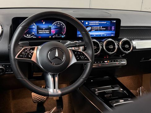 Certified 2026 Mercedes-Benz GLB 250 image 36