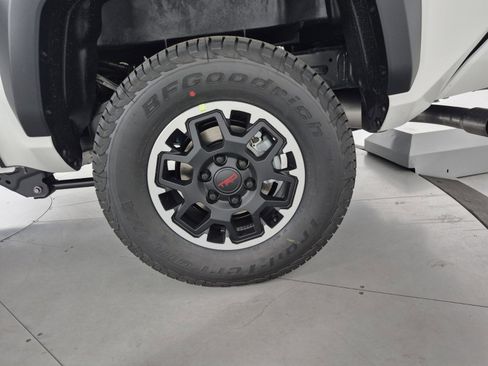 New 2026 Toyota Tacoma TRD Off-Road image 11