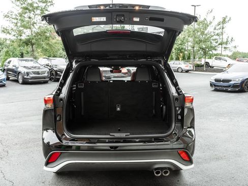 Used 2025 Toyota Highlander XSE AWD/4WD image 29