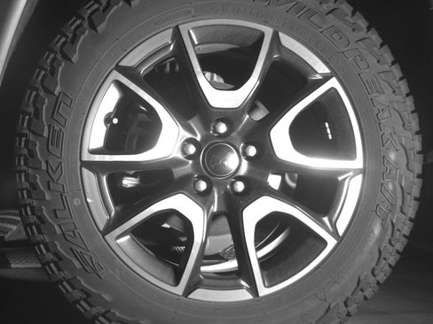 Used 2025 Jeep Compass Trailhawk image 14