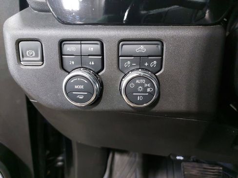 Used 2022 GMC Sierra 1500 Elevation w/ X31 Off-Road Package AWD/4WD image 25