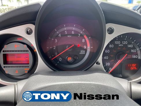 Used 2017 Nissan 370Z Coupe RWD image 15