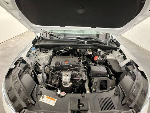 Certified 2026 Honda HR-V LX image 27