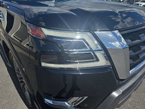 Certified 2024 Nissan Armada Platinum w/ Captain's Chairs Package AWD/4WD image 33