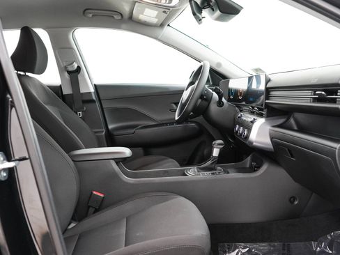 Certified 2024 Hyundai Kona SE FWD image 12